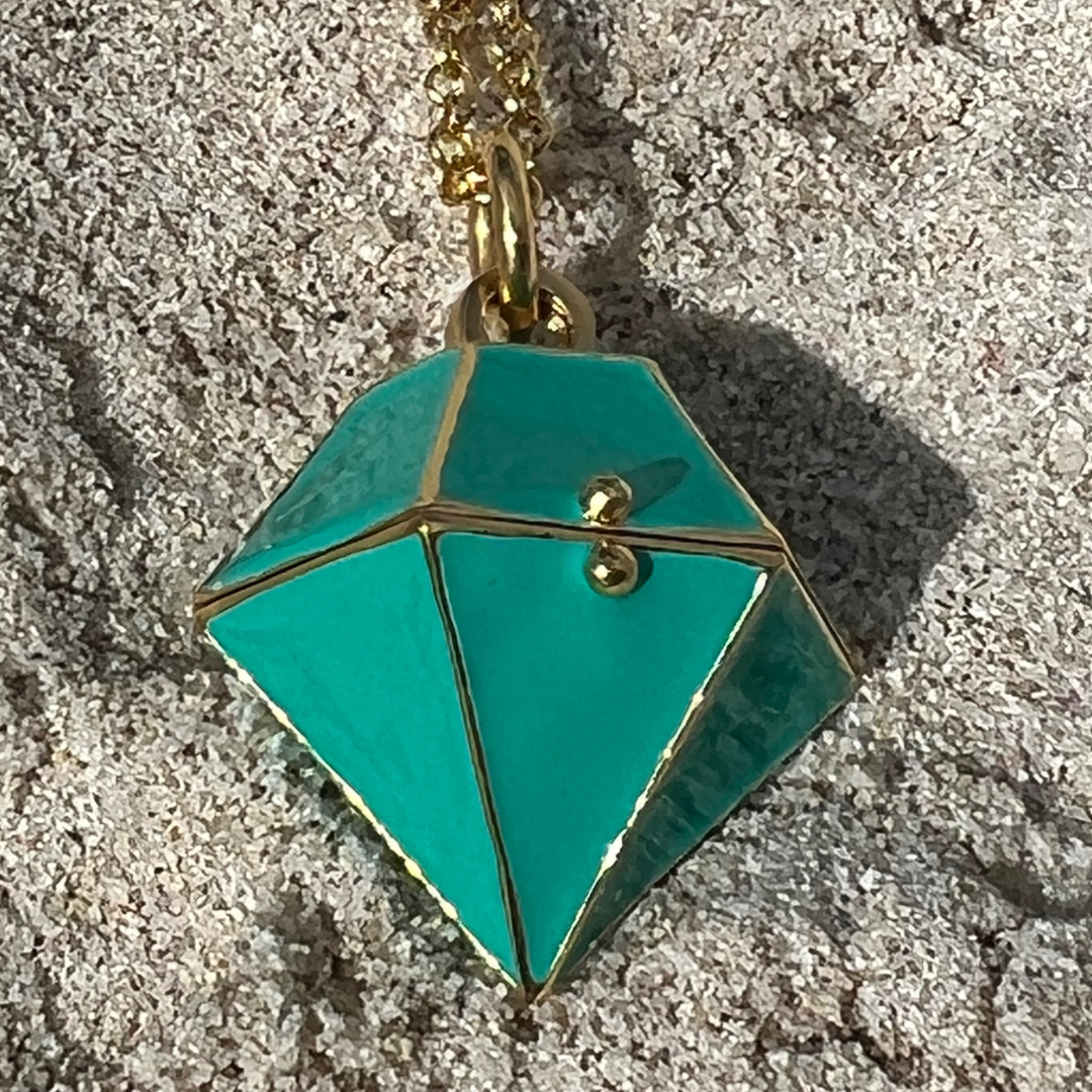 Diamond Shaped Enamel Keepsake Locket Necklace – Green in Gold Plate